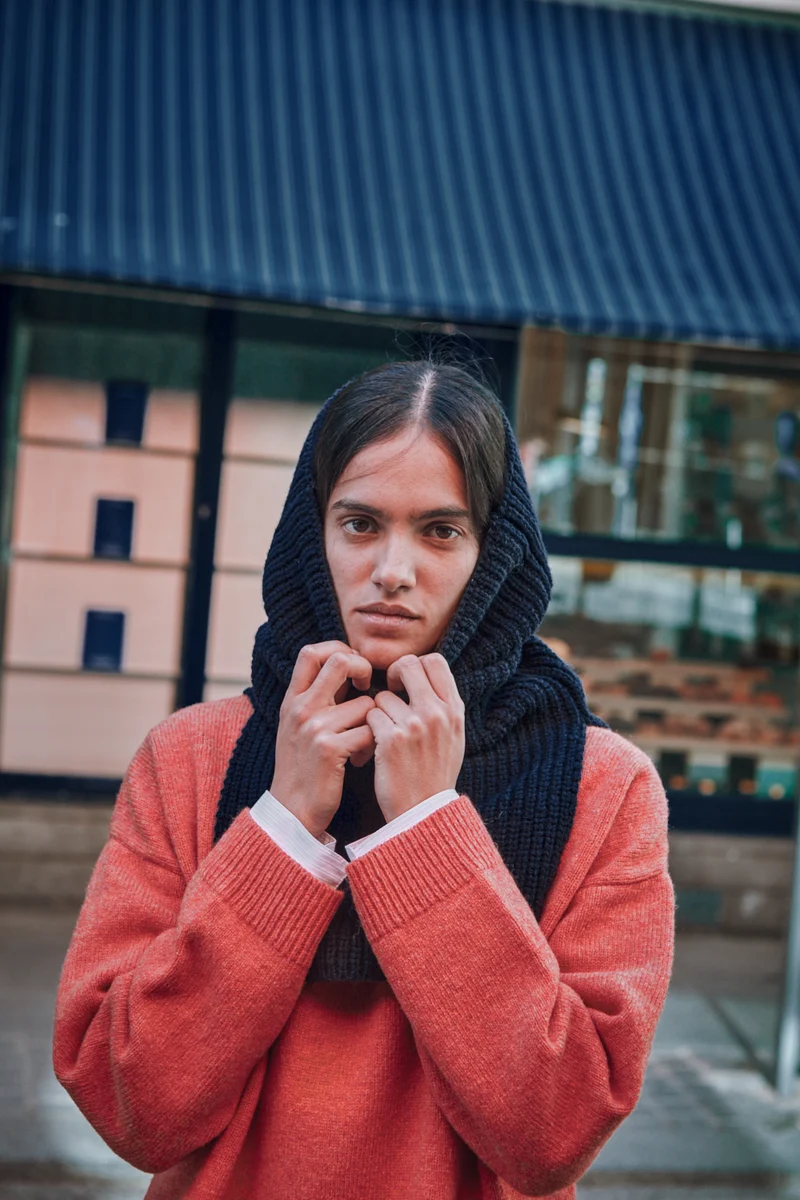 MARCELINA Hood in Merino Wool - Navy