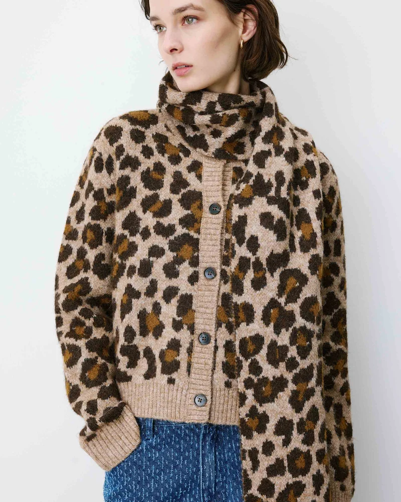 Écharpe en jacquard imprimé leo Adra