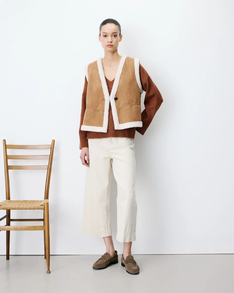 Veste sans manches en fausse shearling col V coffee Anya