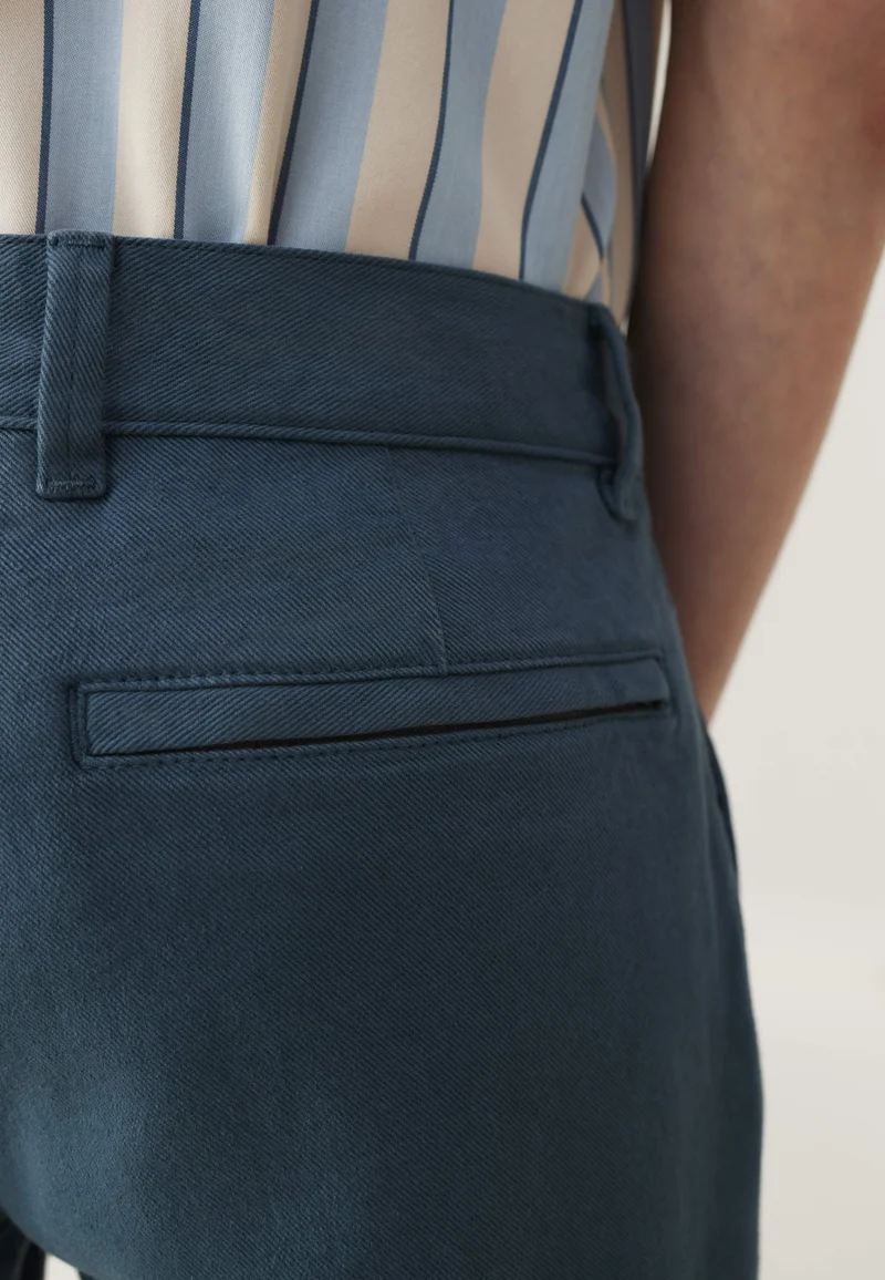 Le short classique