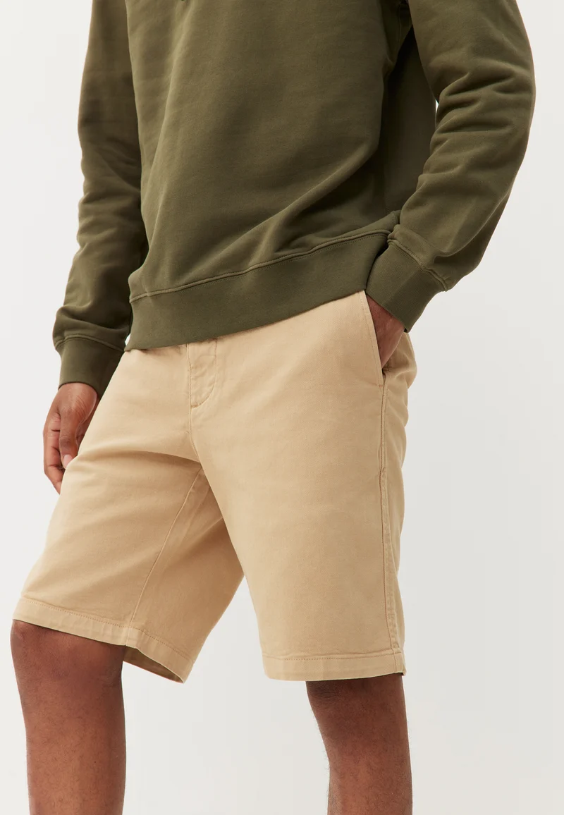 Le short classique