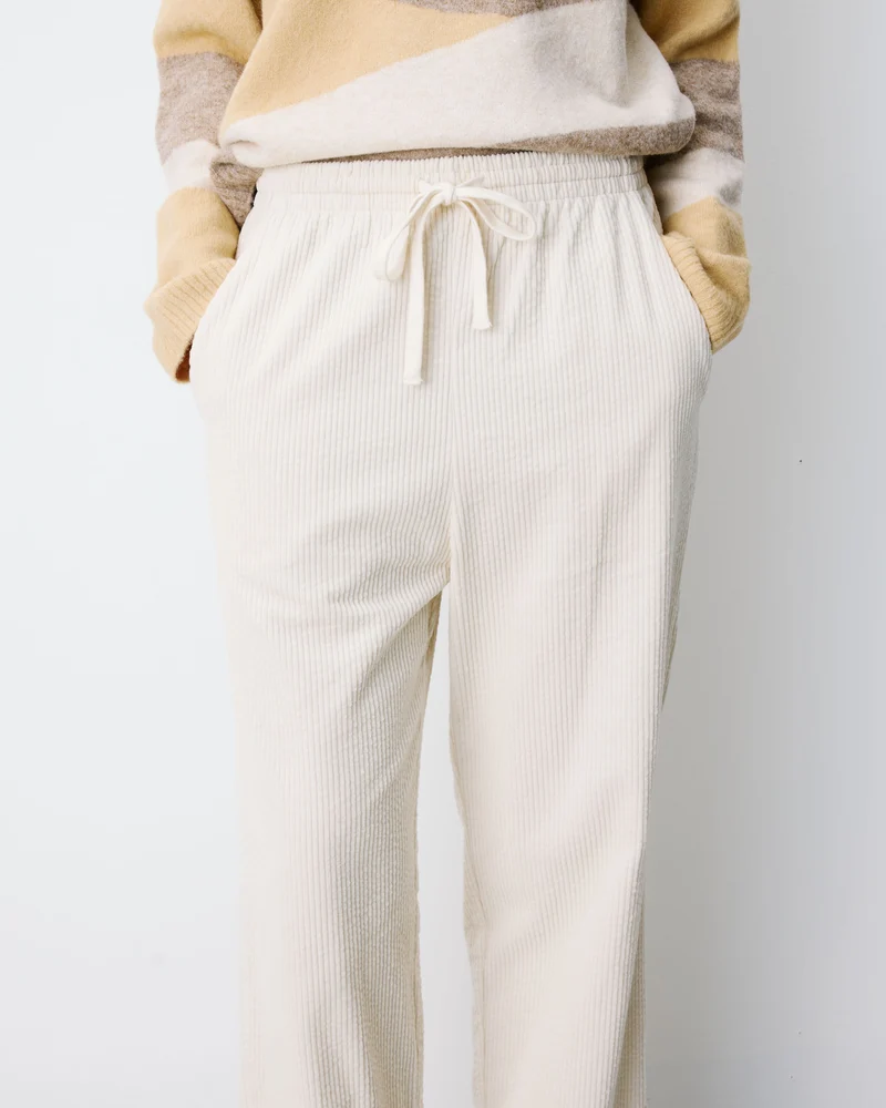 Pantalon velours côtelé taille ajustable ecru Liberty