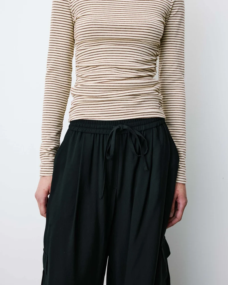 Pantalon cargo oversize taille haute noir Anvar