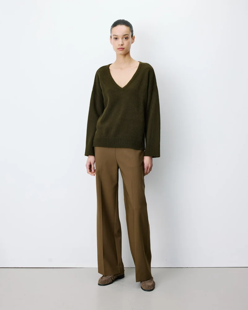 Pull ample col V en maille lurex kaki Salvador