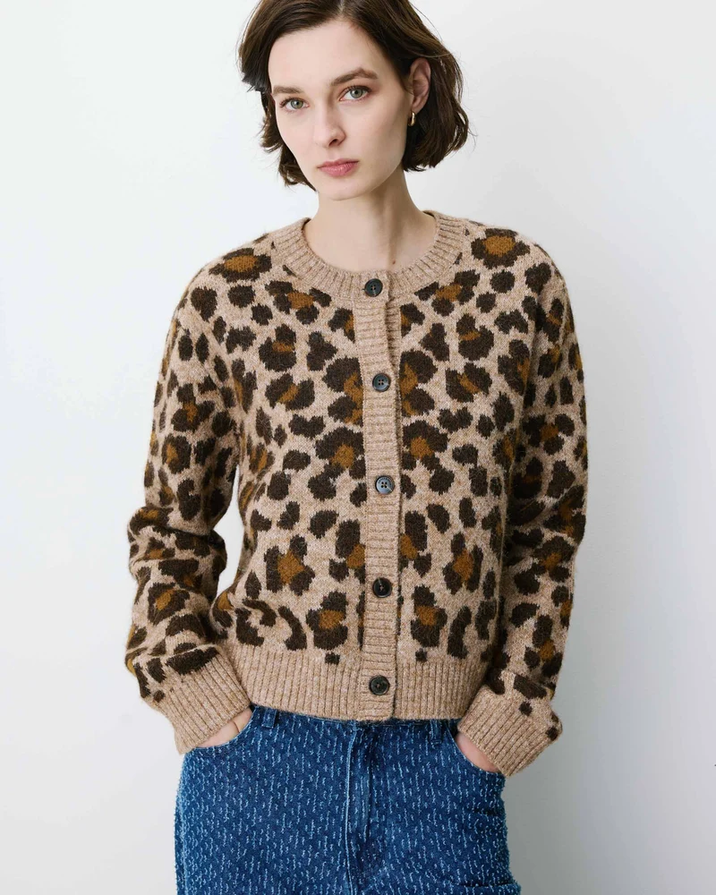 Cardigan manches longues col rond à motif leo Agnes