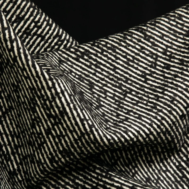 Tissu pour manteau 100 % laine | Rayures diagonales tissées teintes | Deadstock de designer