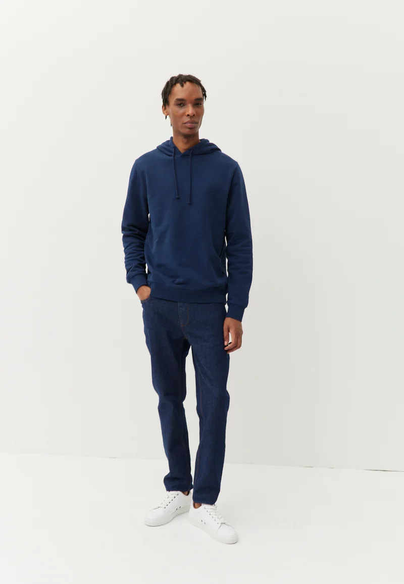Le sweat à capuche