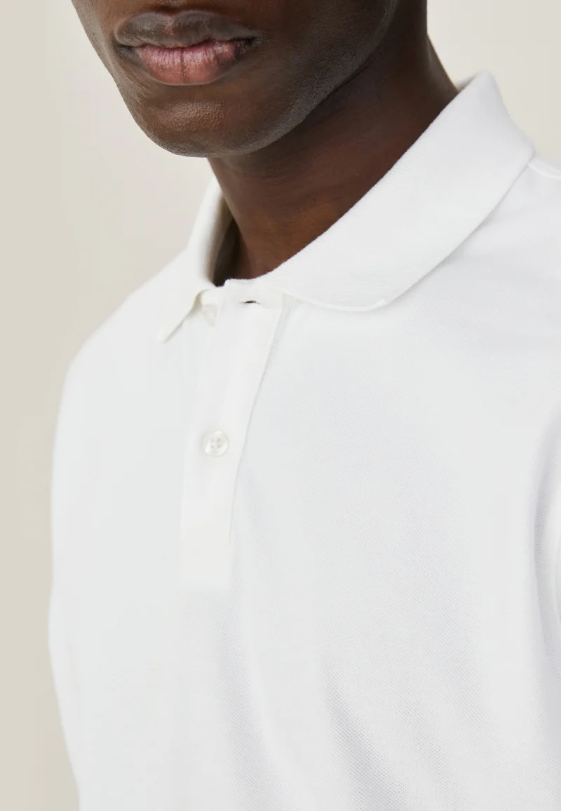 Le polo classique