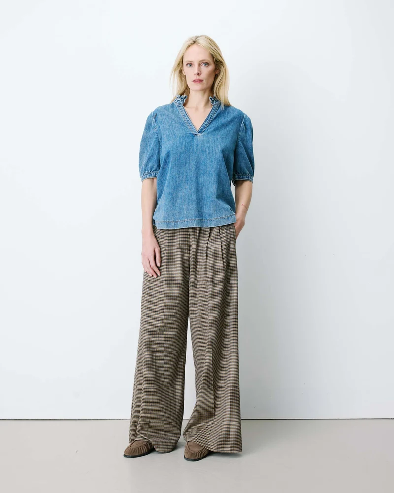 Blouse en denim col V manches bouffantes lightblue Amande