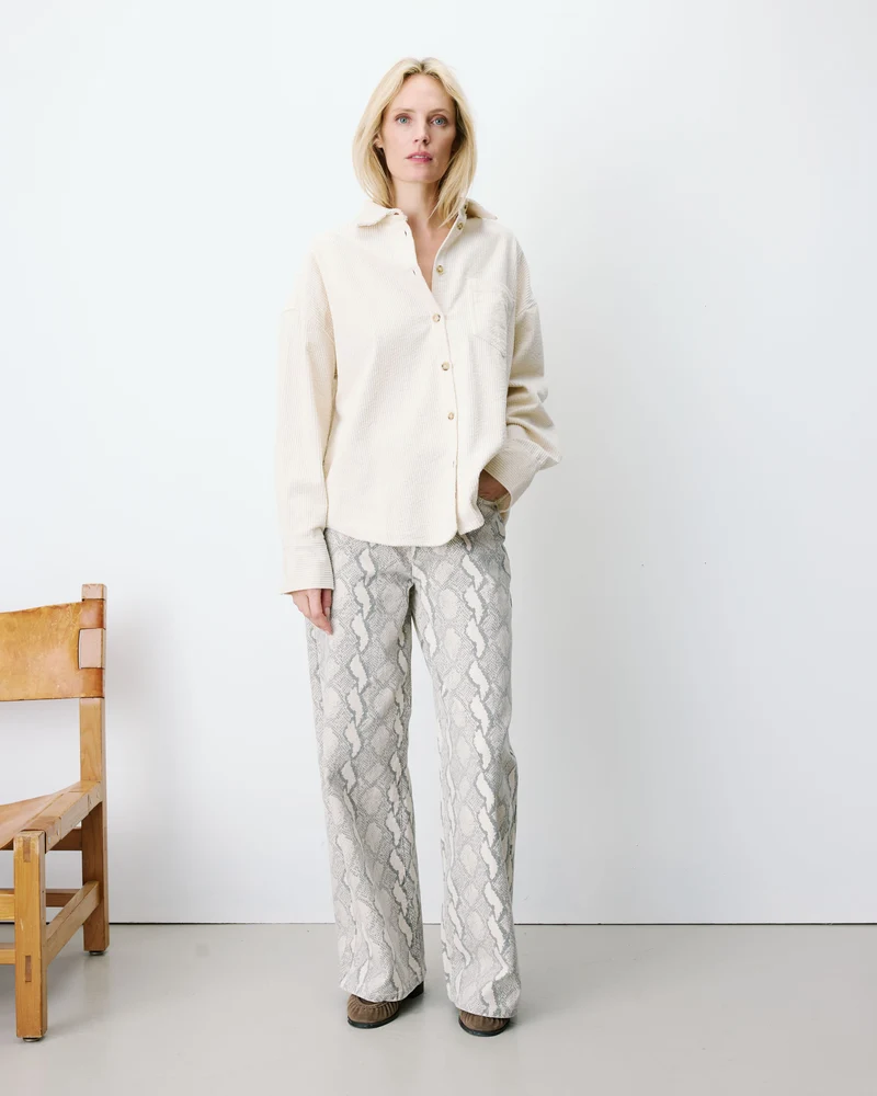 Chemise oversize en velours côtelé ecru Ange