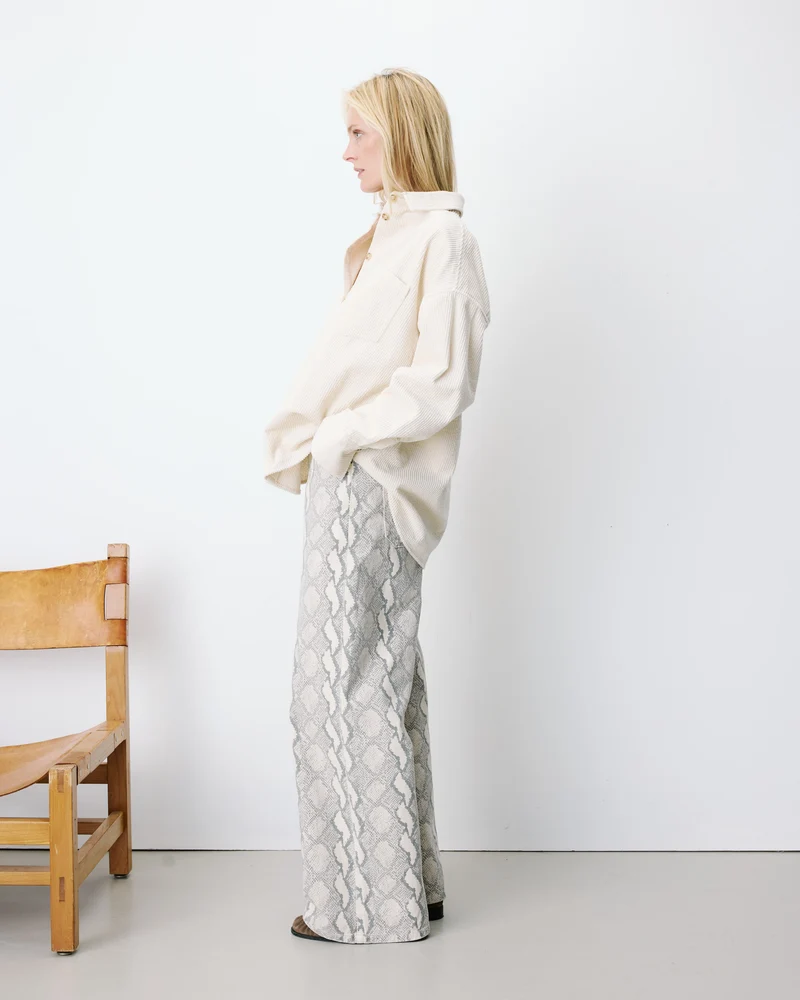Chemise oversize en velours côtelé ecru Ange