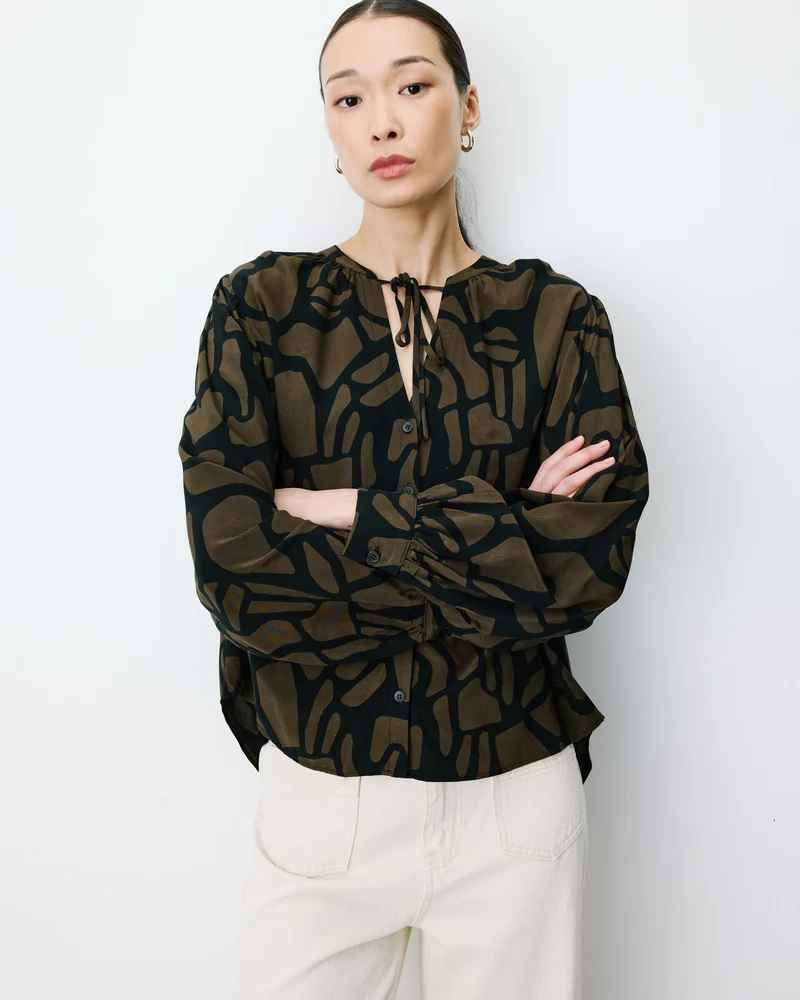 Blouse col V à imprimé géométrique kaki Ambrine