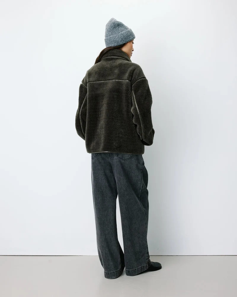 Manteau en fausse fourrure oversize boutonné kaki Amelio
