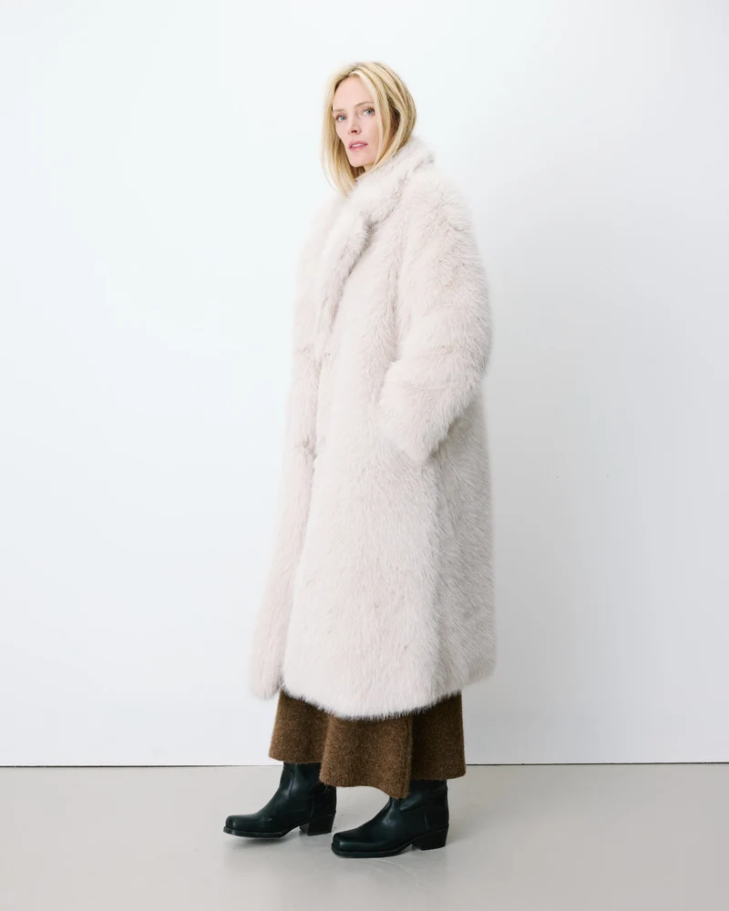 Manteau long oversize en fausse fourrure grege Alara