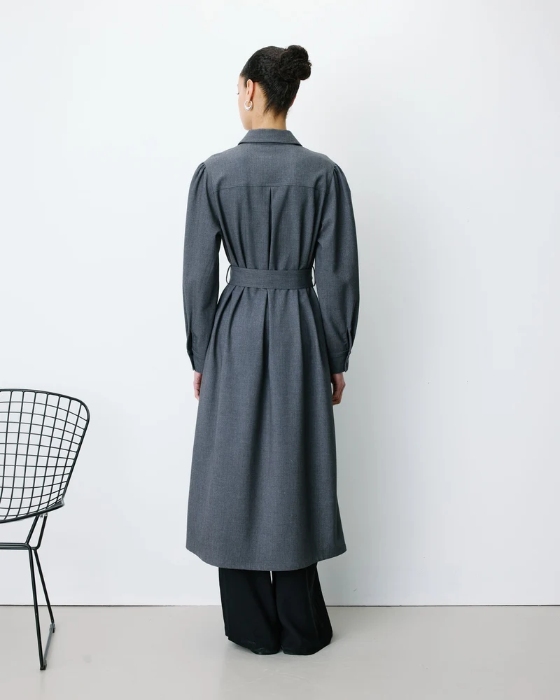 Robe chemise longue cintrée à la taille anthracite Arella