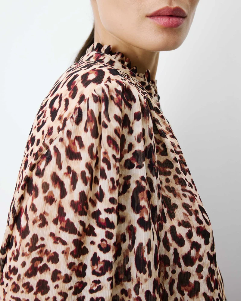 Blouse fluide ample à imprimé leo Almira