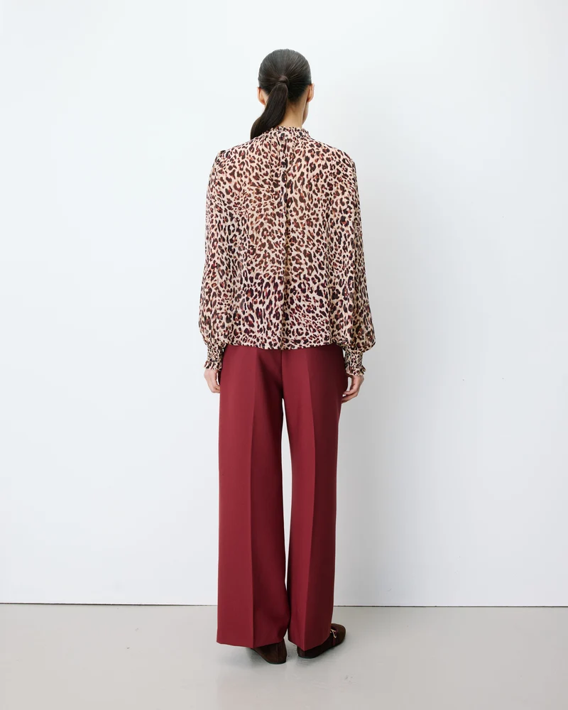 Blouse fluide ample à imprimé leo Almira