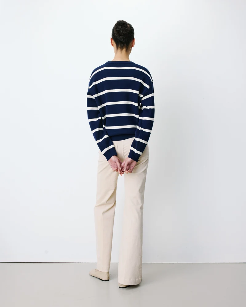 Pull à logo universitaire brodé marine Ashford