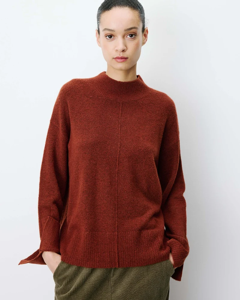 Pull large en maille jersey col montant terracotta Adelice