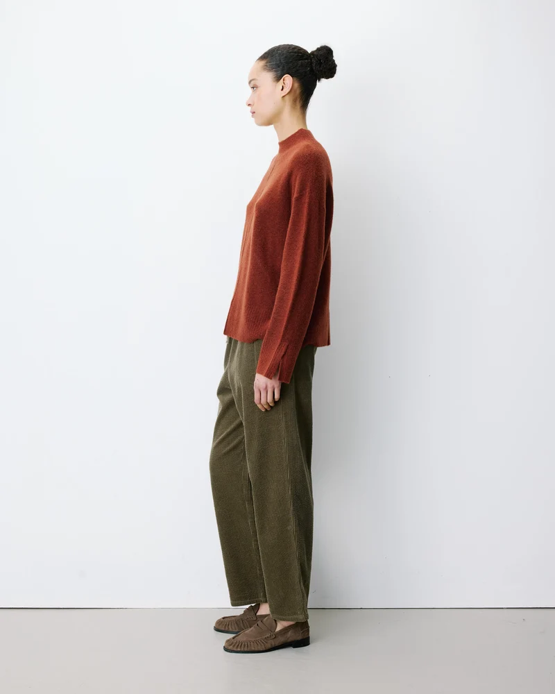 Pull large en maille jersey col montant terracotta Adelice