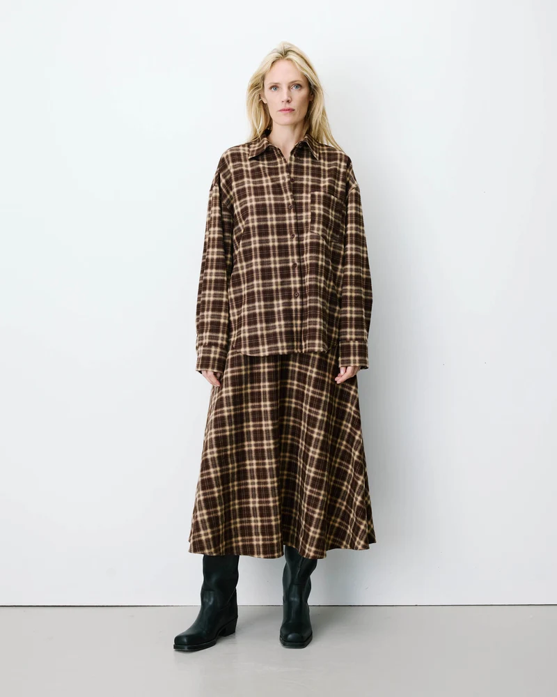Chemise oversize dos à nouer à carreaux chocolat Arlette