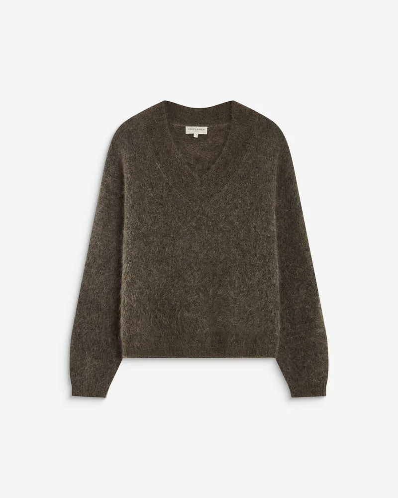 Pull large doux en mohair mélangé col V taupe Adorable