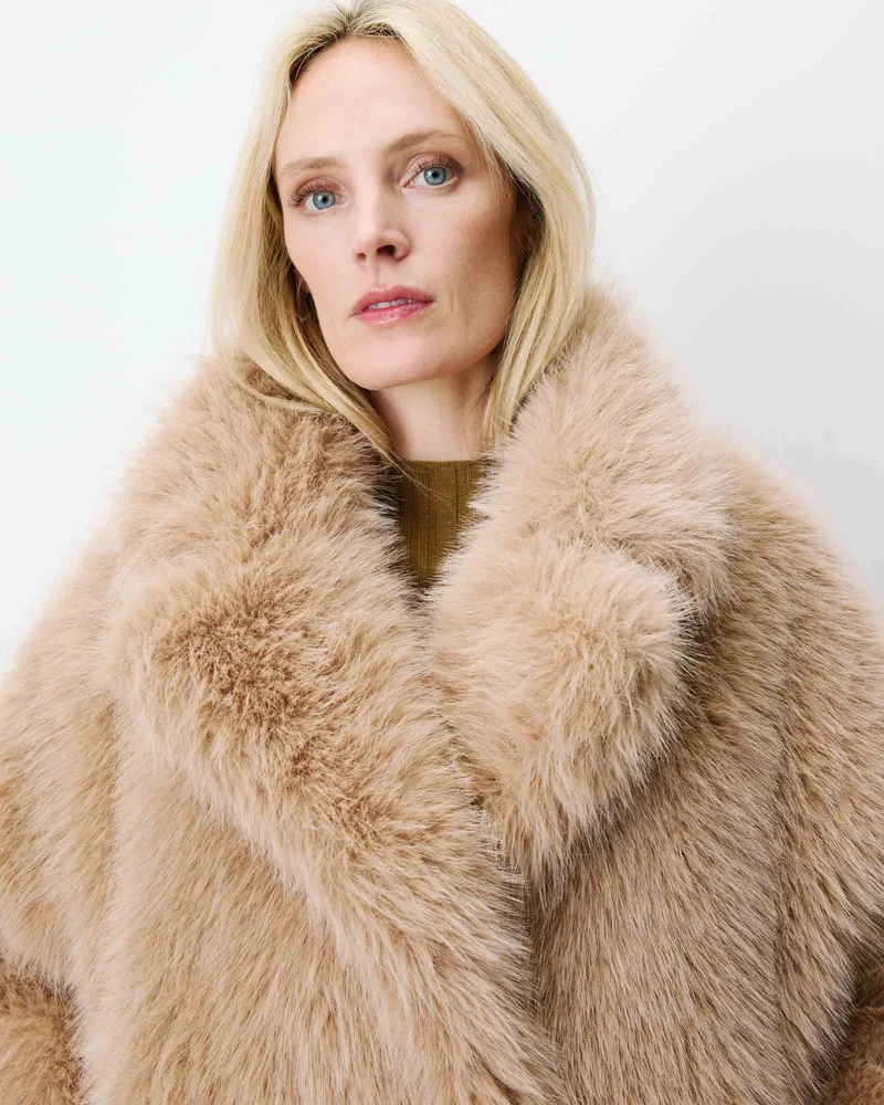 Manteau fausse fourrure croisé beige Amy