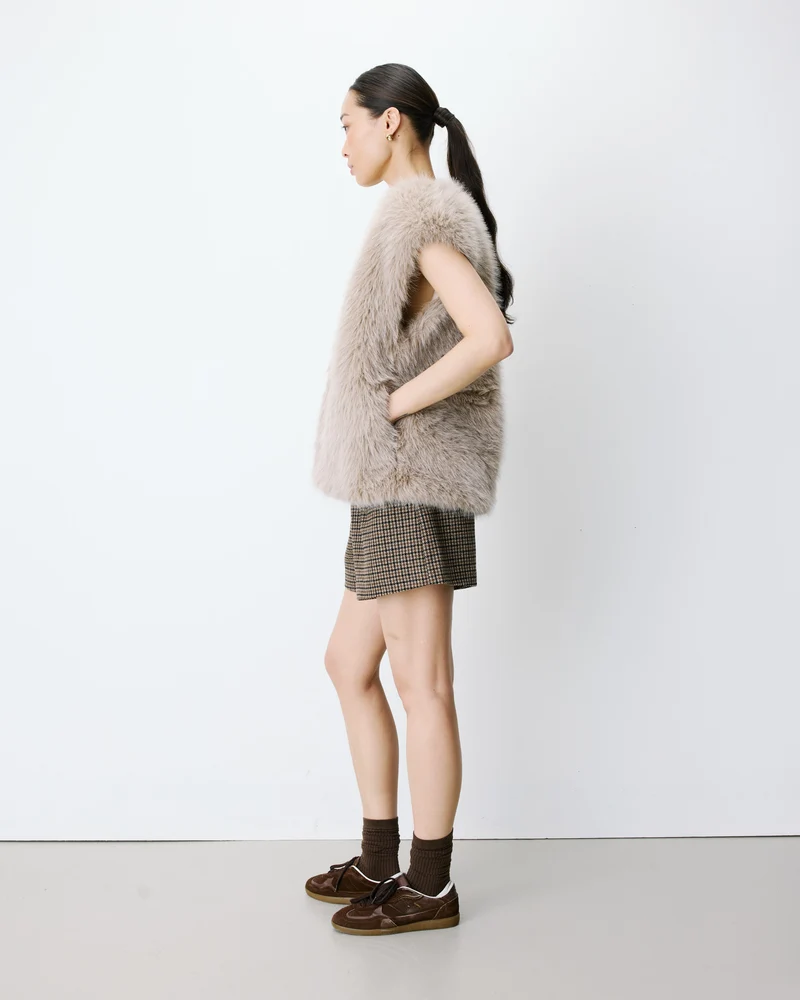 Veste droite sans manches en fausse fourrure grege Aelio
