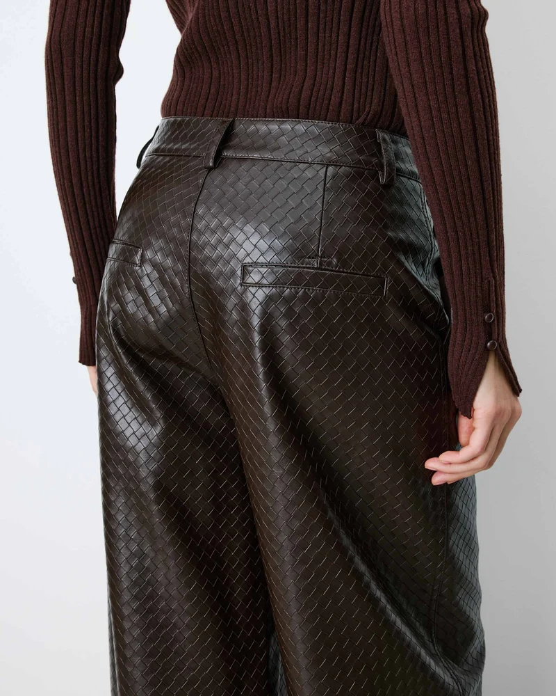 Pantalon barrel similicuir texturé chocolat Artius