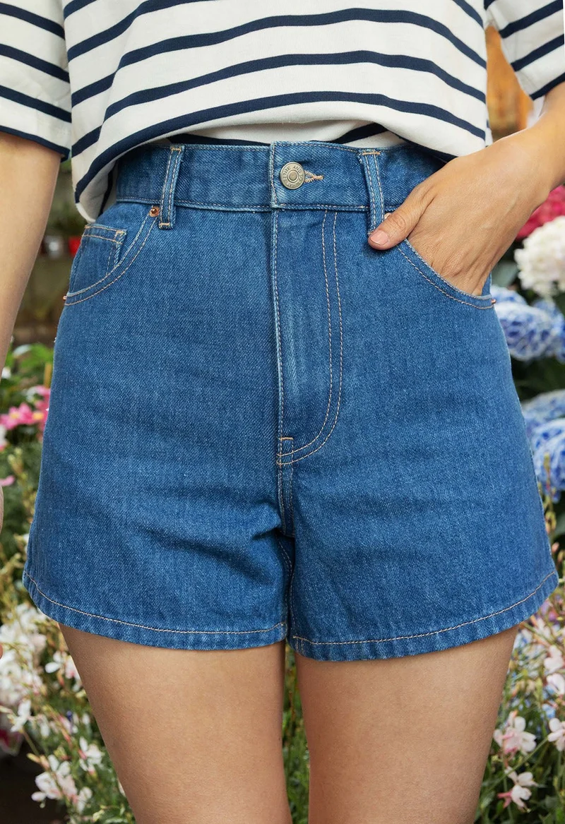 Short Lilou