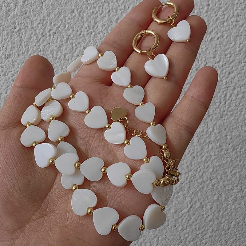Boucles d'Oreilles Cœur Nacré - Irma