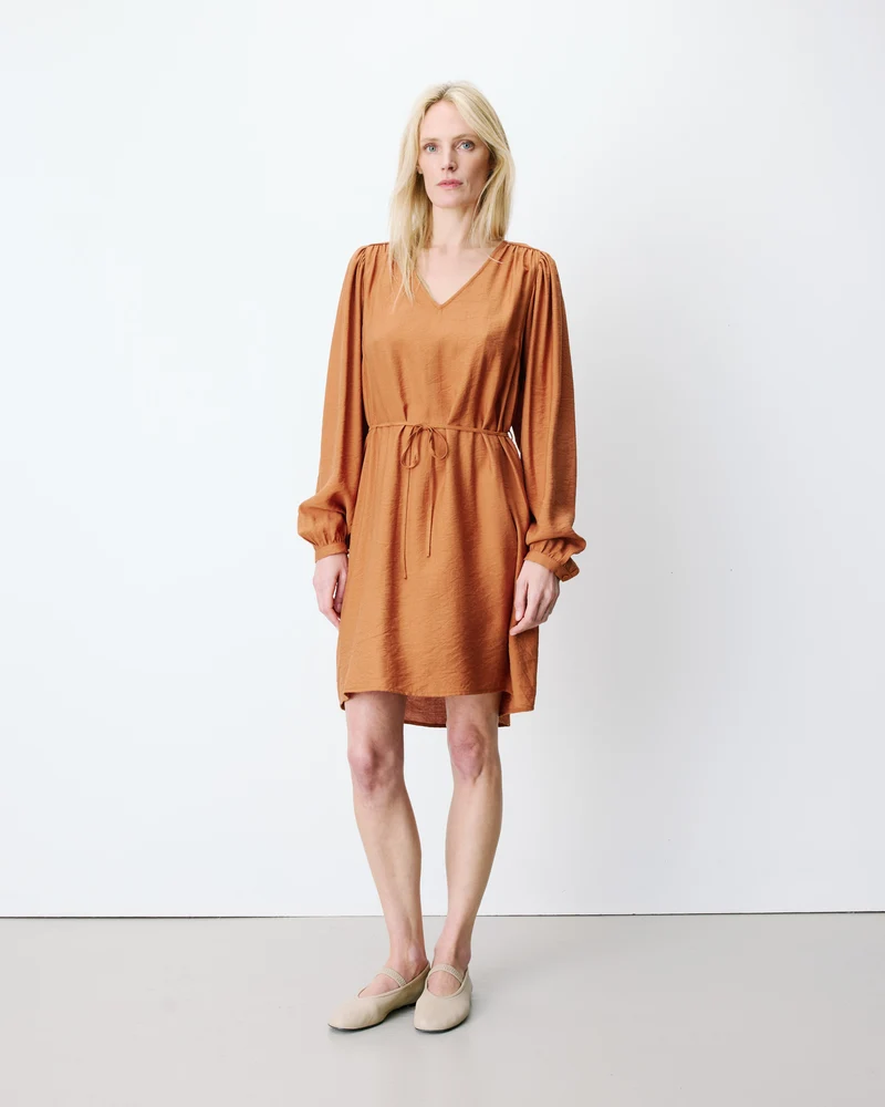 Robe courte col V manches bouffantes camel Alienor