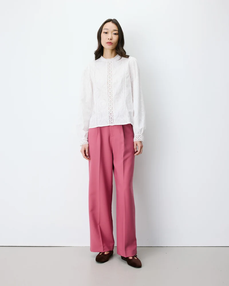 Blouse en broderie anglaise dos à nouer ivoire Abigail