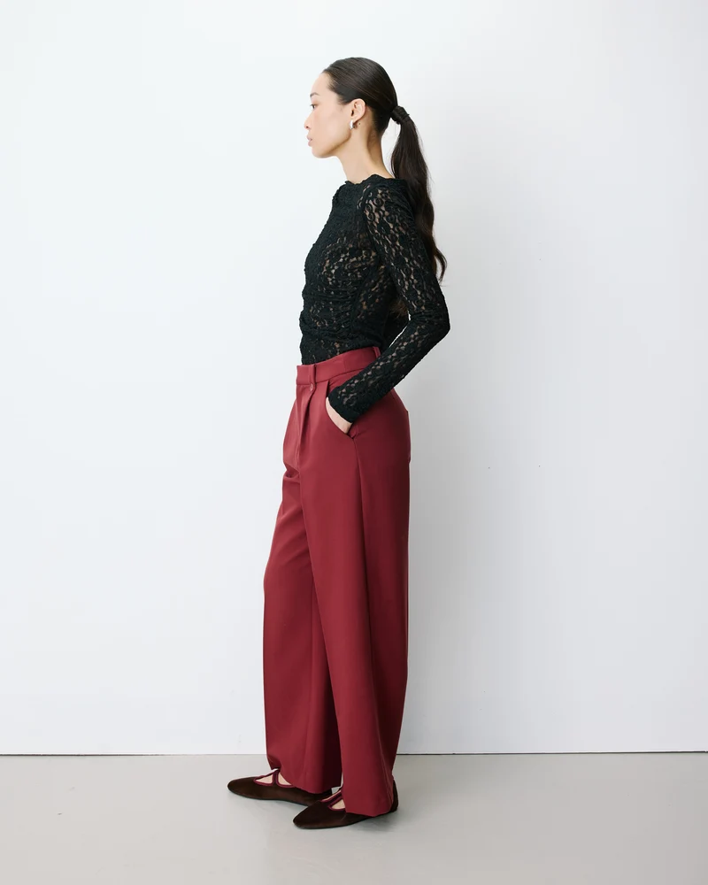 Pantalon tailleur large à plis terracotta Nilay