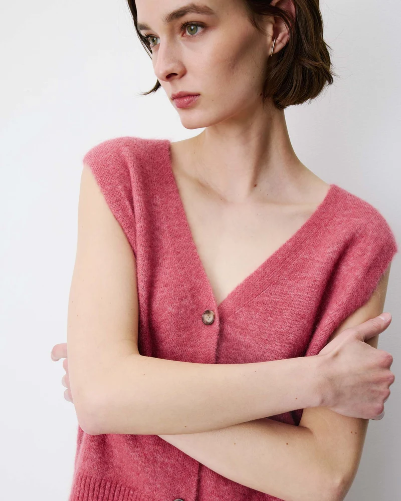 Cardigan sans manches boutonné col V blush Nars