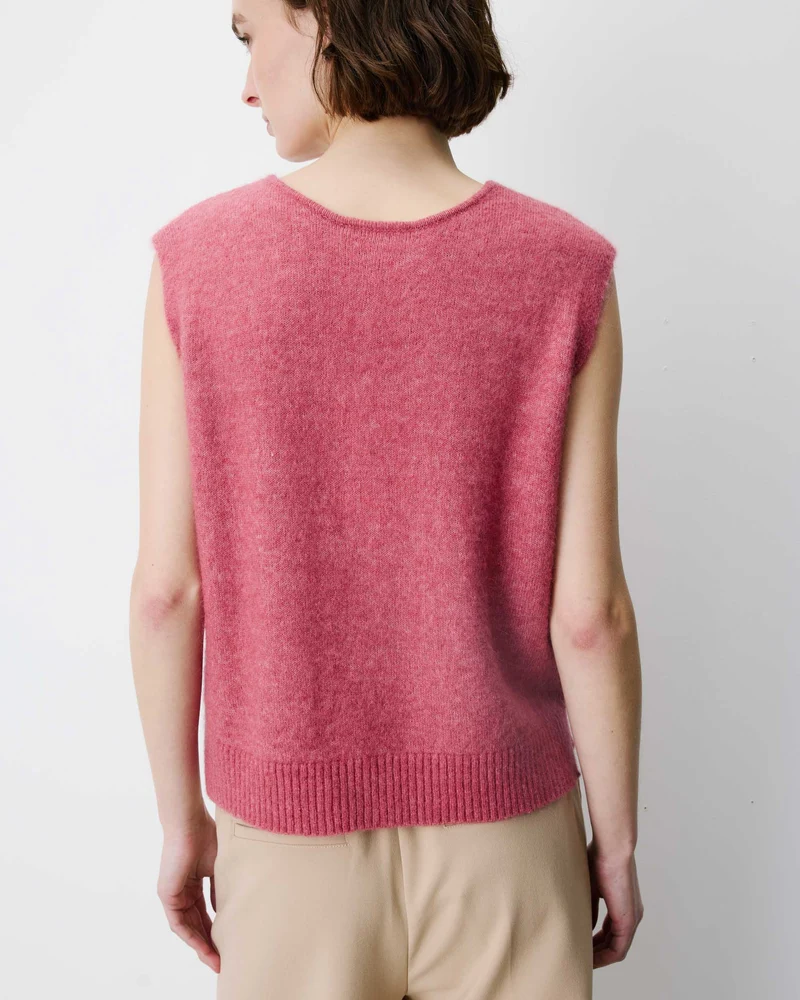 Cardigan sans manches boutonné col V blush Nars