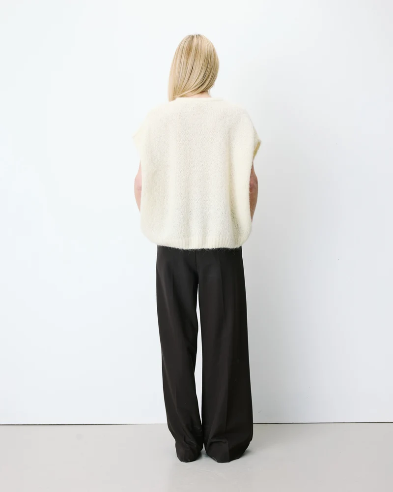 Cardigan loose sans manches col rond vanille Addison