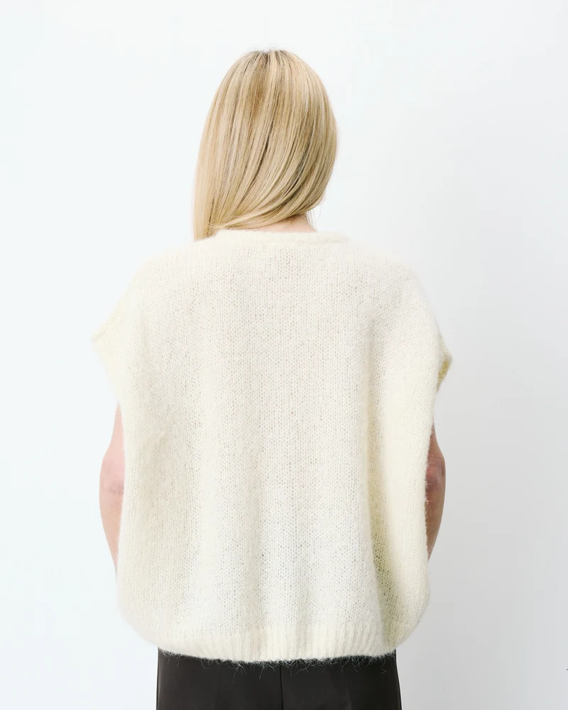 Cardigan loose sans manches col rond vanille Addison
