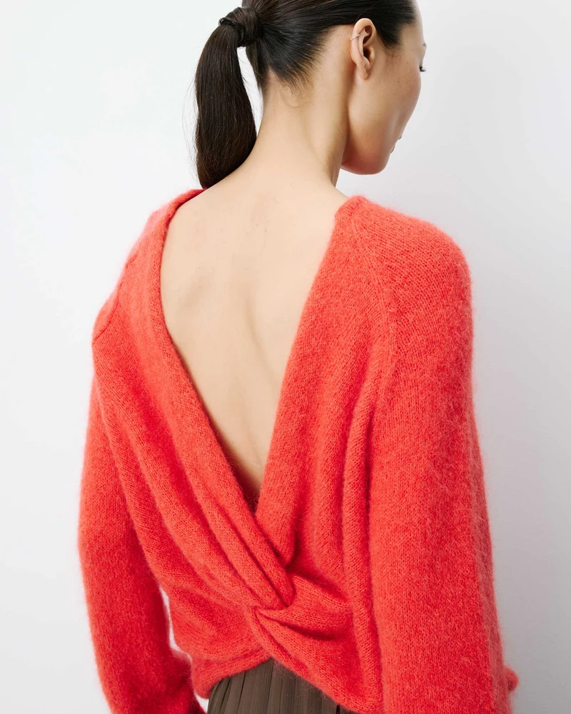 Pull ample en maille dos nu croisé sanguine Anthemis