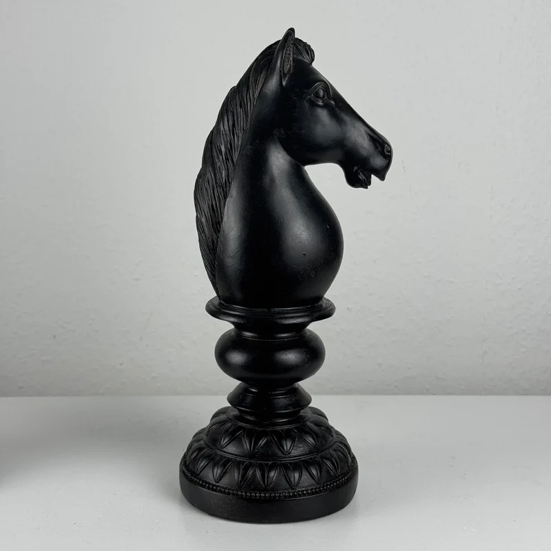 Statues d'Échecs (Pièces d'Échecs en Résine - Ensemble de 3)