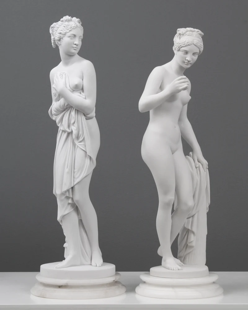 Staute Vénus avec la pomme (Bertel Thorvaldsen) - sculpture en marbre