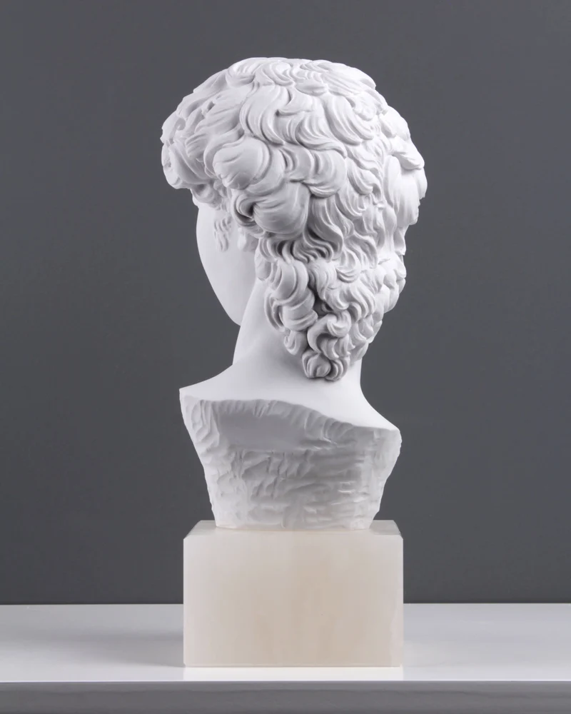 Tête de David (Michel-Ange) - sculpture en marbre
