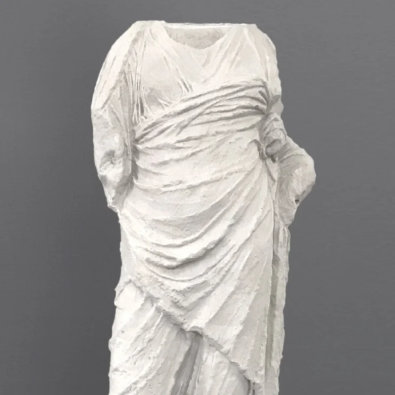 Torse - grande sculpture en marbre blanc