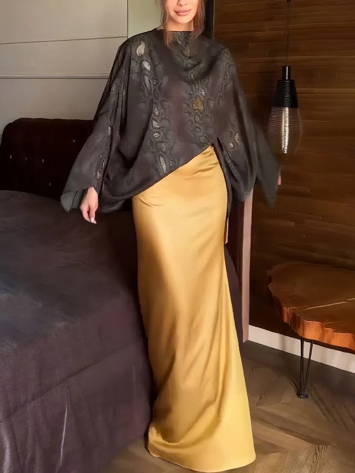 Exquisite Oversized Jacquard Batwing Sleeve Blouse
