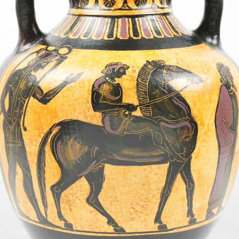 Urne Grecque à Figures Noires avec Scène Mythologique