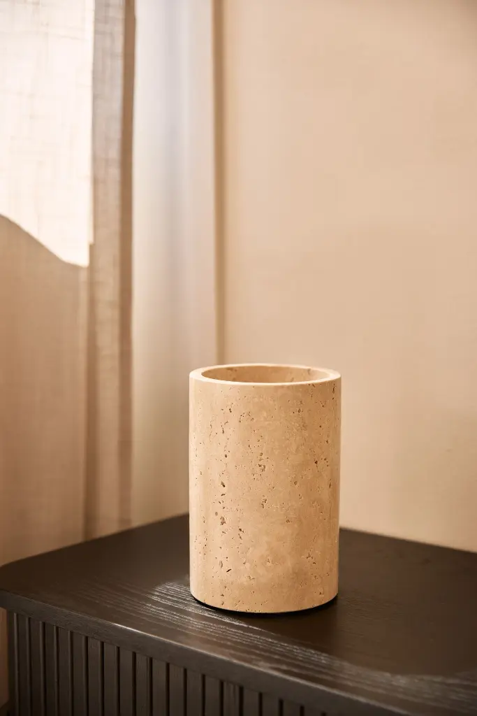 Vase / Rafraîchisseur de Bouteille en Pierre de Travertin