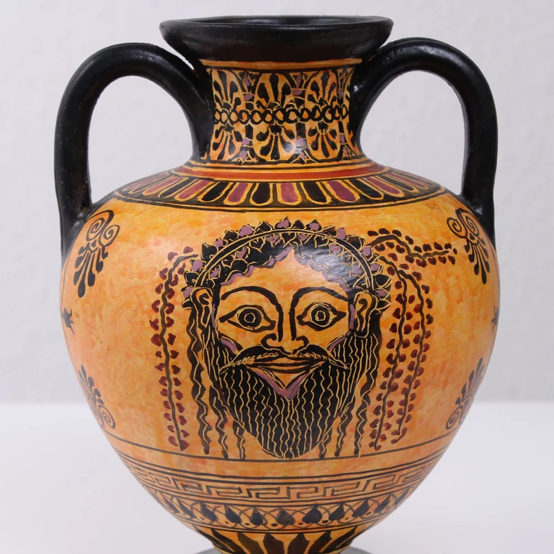 Vase Grec à Figures Noires avec Scène de Récolte des Olives