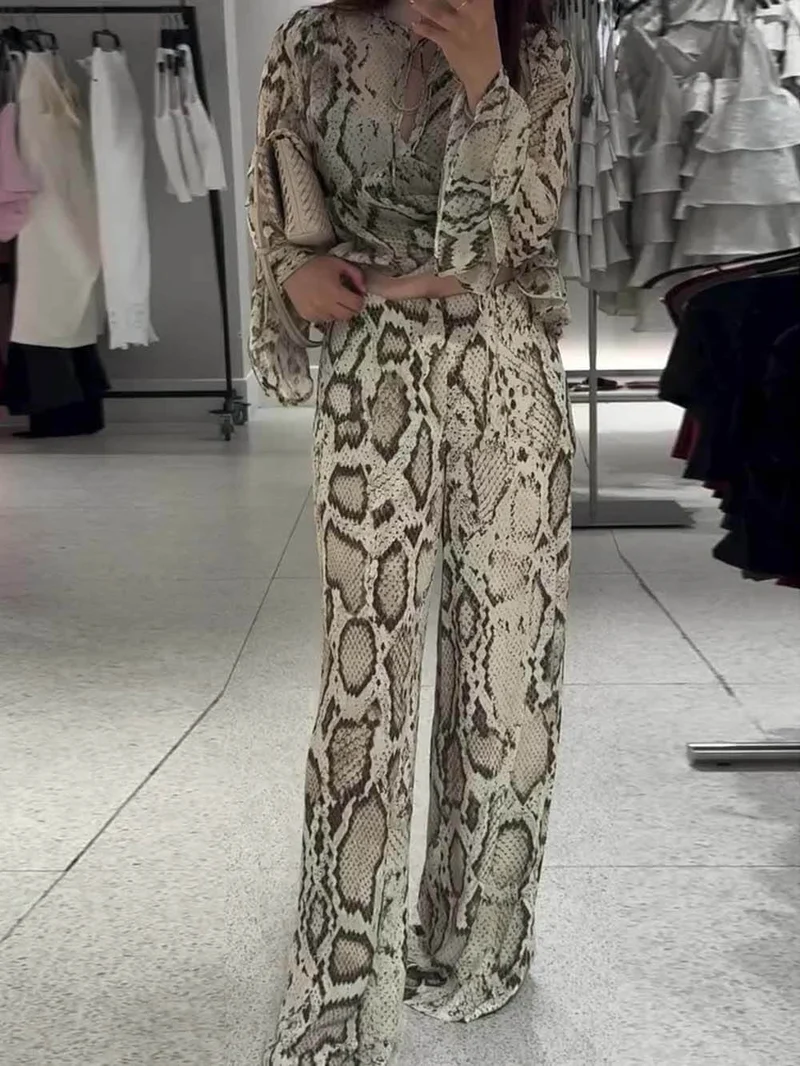 Unique Snake Print Wide-Leg Pants