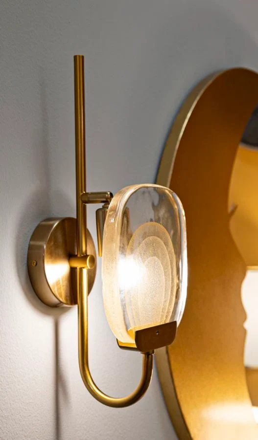 Applique murale dorée et marron avec abat-jour rond – Softy Modern Design