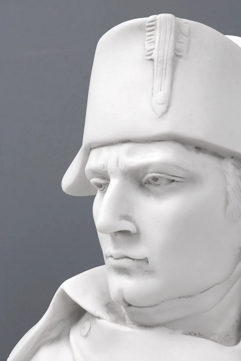Buste de Napoléon avec Aigle - sculpture en marbre